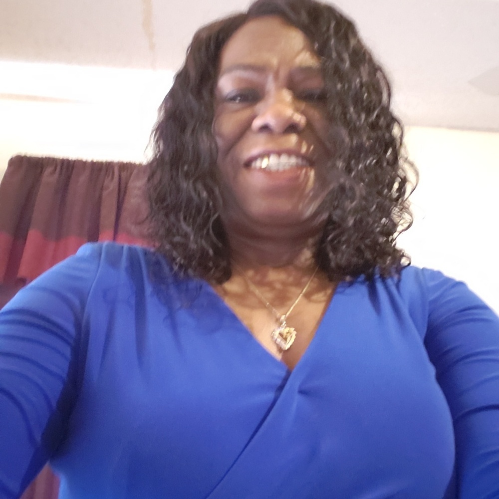 Meet your Posher, Carolyn
